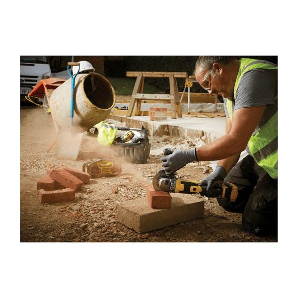 Акумулаторен ъглошлайф Stanley FMC761M2 - 125 мм, 18 V, 2x4 Ah, 8500 об/мин