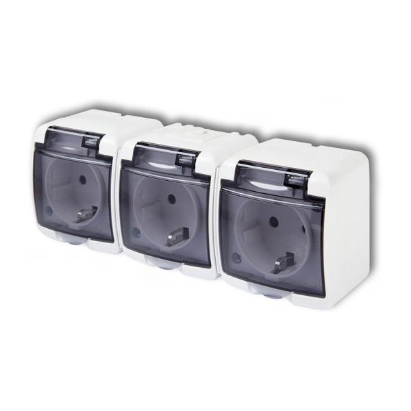 Троен контакт Шуко Karlik JUNIOR IP54, GHE-3sd – 16 A, бял