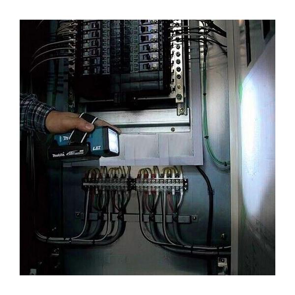 Акумулаторен LED фенер Makita DEBDML186 – 18 V, 6 LED