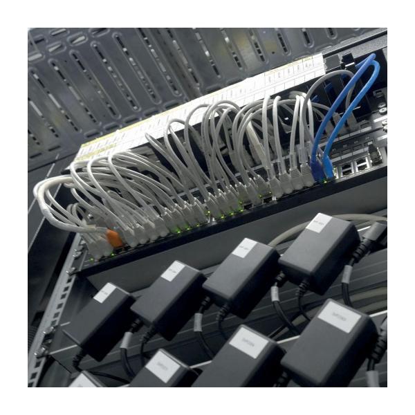 PDU разклонител Commel 236-101, 19